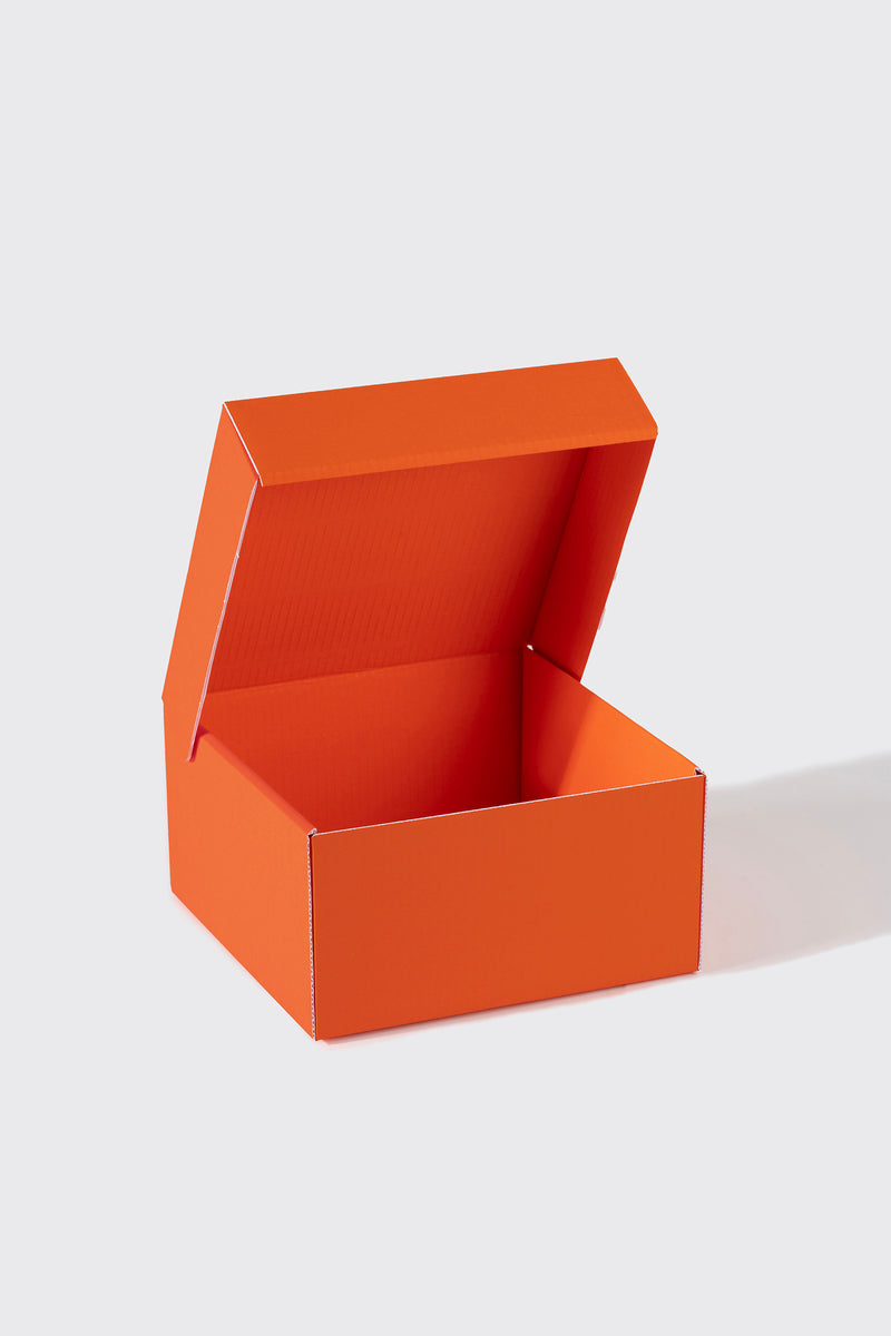 25.5x25.5x8.5 cm Turuncu Kargo Kutusu Kendinden Kapaklı