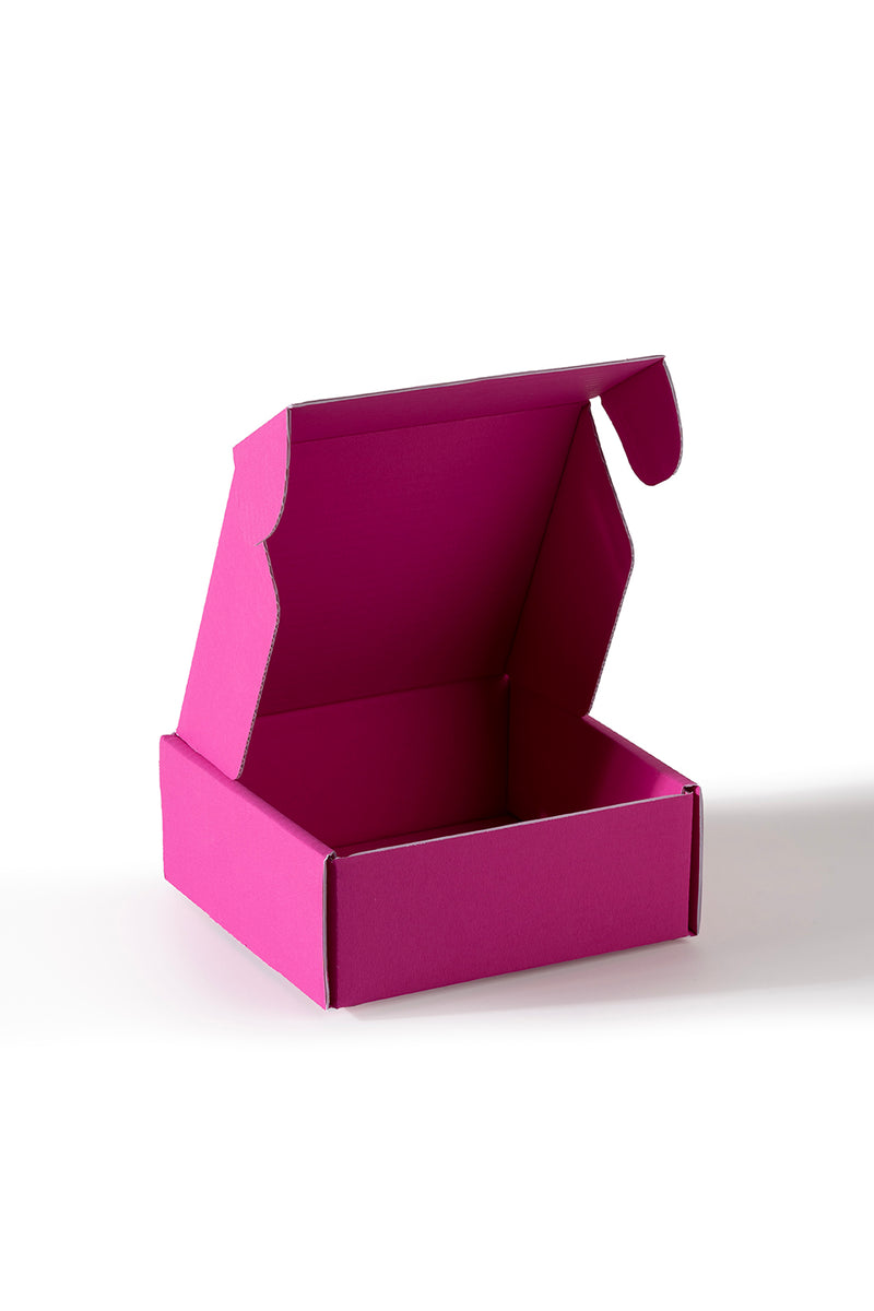 11x11x4.5 cm Pembe Kargo Kutusu Kendinden Kapaklı