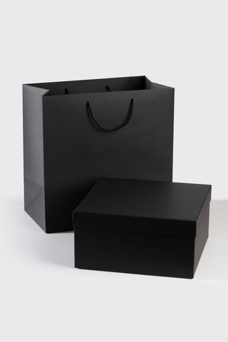 30x30x15 cm Mukavva Kutu Ve Çanta