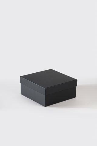 23x23x11 cm Mukavva Kutu Ve Çanta