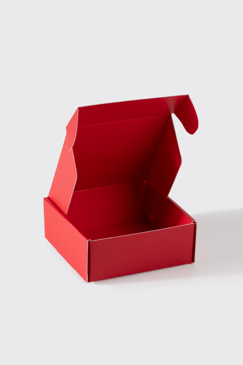 11x11x4.5 cm Kırmızı Kargo Kutusu Kendinden Kapaklı